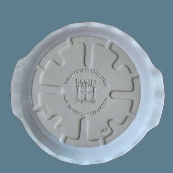 *NWOT The Pampered Chef New Traditions Family Heritage Deep Dish Pie Pan - Picture 2 of 3